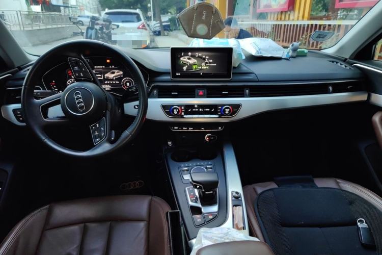 Used Audi A4L 2018 30th Anniversary Edition 40 TFSI Fashion Model Center Console
