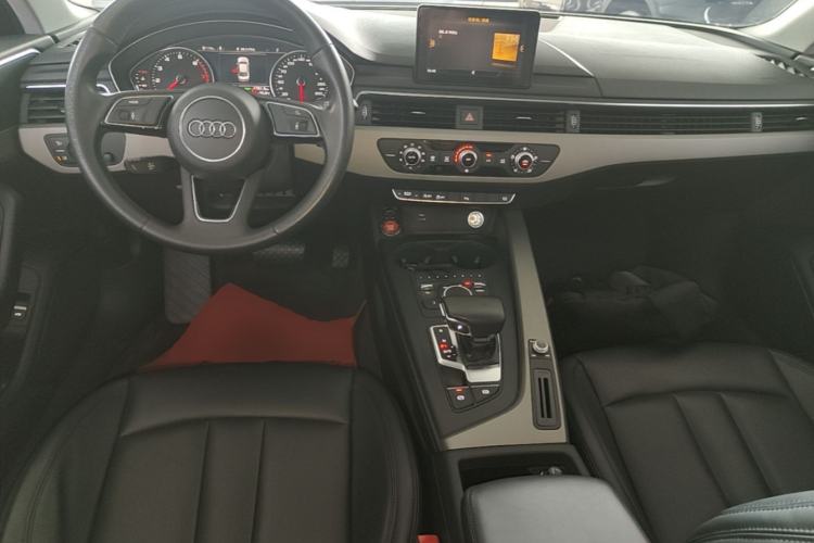 Used Audi A4L 2018 30th Anniversary Edition 40 TFSI Trendy Model Center Console