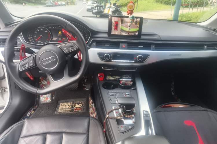 Used Audi A4L 2018 30th Anniversary Edition 45 TFSI quattro Individual Sport Edition Center Console