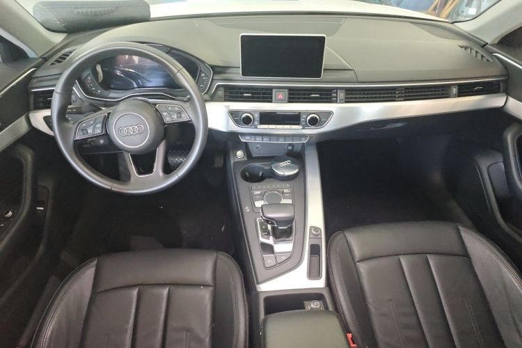 Used Audi A4L 2018 30th Anniversary Edition 40 TFSI Sport Edition Center Console
