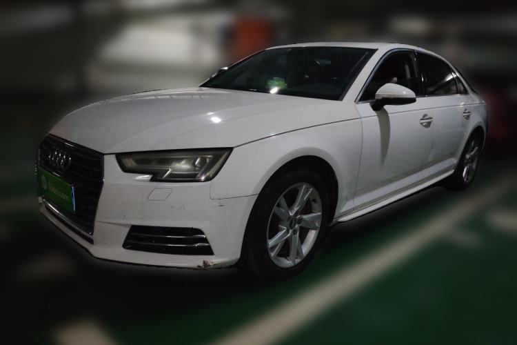Gebrauchter Audi A4L 2018 30th Anniversary Edition 40 TFSI Trendy Model Guazi used car, China used car export, Used car for sale, Used  cars, Cheapest cars for sale