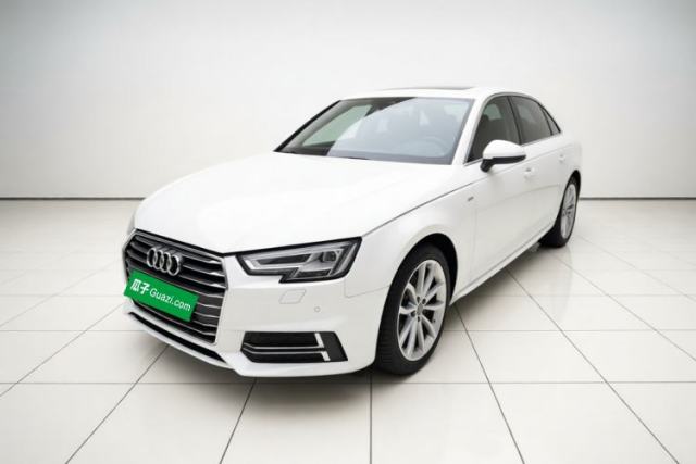 Audi A4L 2018 30th Anniversary Edition 40 TFSI Fashion Model с пробегом