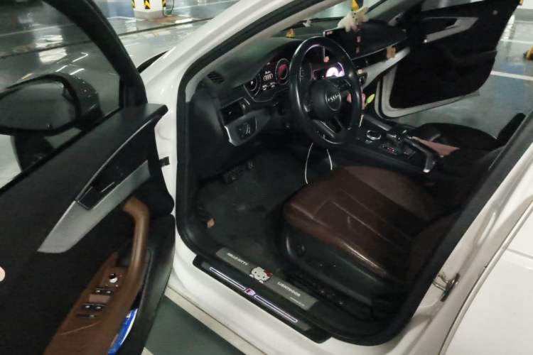 Used Audi A4L 2018 30th Anniversary Edition 40 TFSI Fashion Model Driver Seat