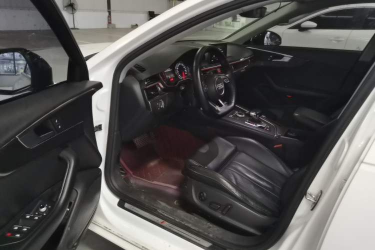 Used Audi A4L 2018 30th Anniversary Edition 45 TFSI quattro Individual Sport Edition Driver Seat