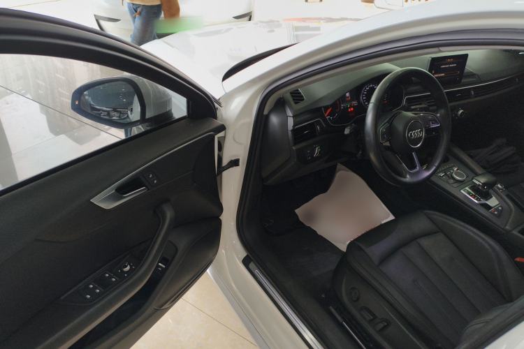 Used Audi A4L 2018 30th Anniversary Edition 40 TFSI Trendy Model Driver Seat