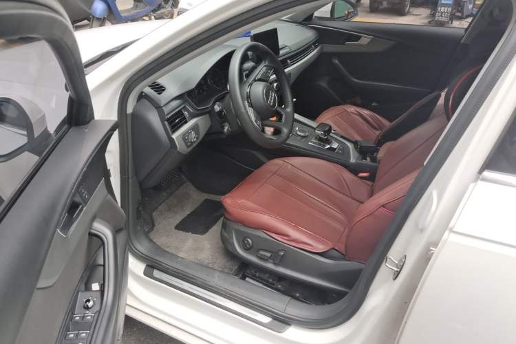 Used Audi A4L 2018 30th Anniversary Edition 30 TFSI Ambition Model Driver Seat