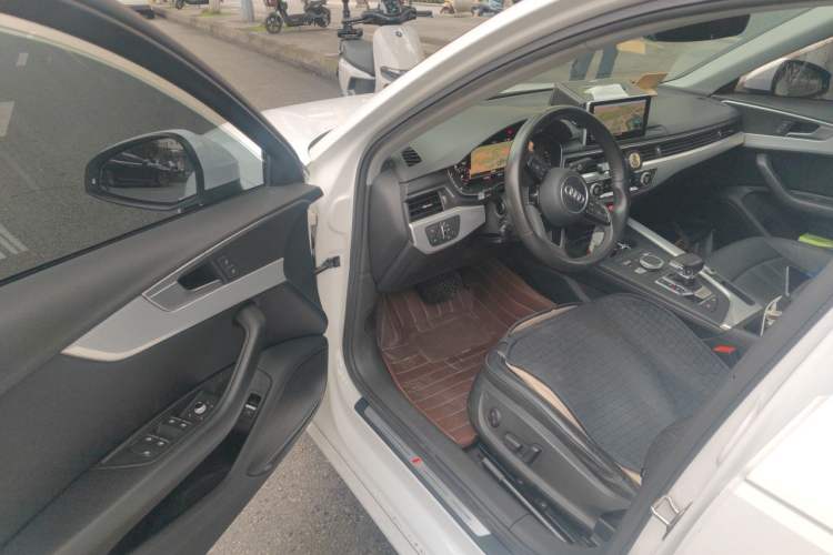 Used Audi A4L 2018 30th Anniversary Edition 40 TFSI Fashion Model Driver Seat