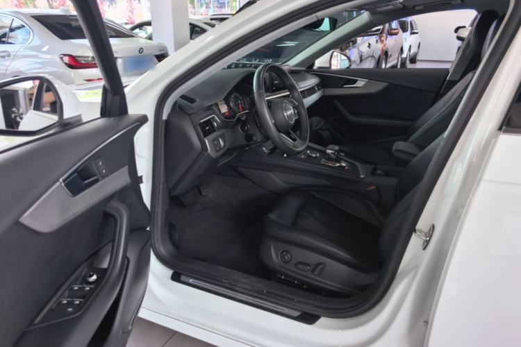 Used Audi A4L 2018 30th Anniversary Edition 40 TFSI Trendy Model Driver Seat