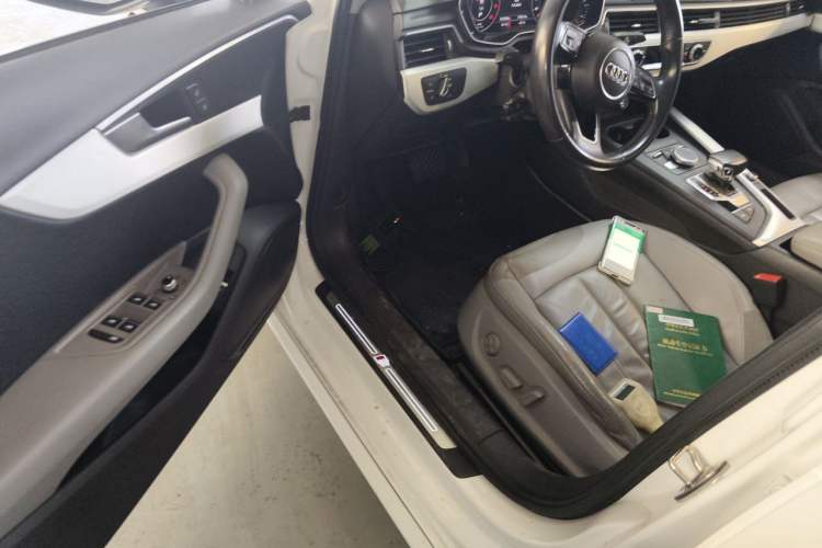 Used Audi A4L 2018 30th Anniversary Edition 40 TFSI Fashion Model Driver Seat