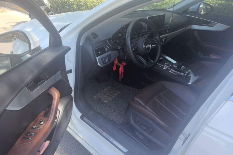 Used Audi A4L 2018 30th Anniversary Edition 40 TFSI Fashion Model Driver Seat