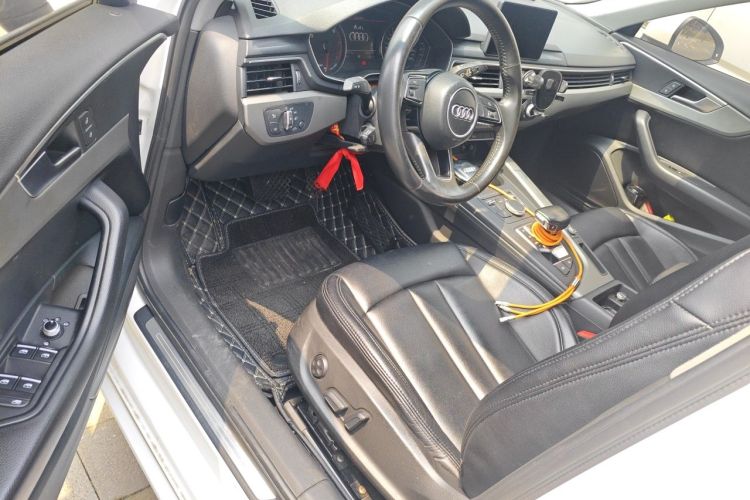 Used Audi A4L 2018 30th Anniversary Edition 30 TFSI Ambition Model Driver Seat