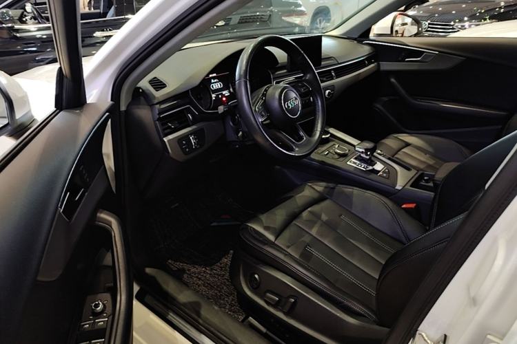 Used Audi A4L 2018 30th Anniversary Edition 40 TFSI Trendy Model Driver Seat