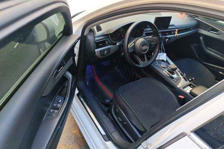 Used Audi A4L 2018 30th Anniversary Edition 40 TFSI Trendy Model Driver Seat