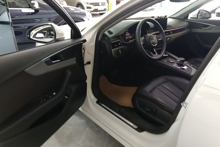 Used Audi A4L 2018 30th Anniversary Edition 40 TFSI Trendy Model Driver Seat