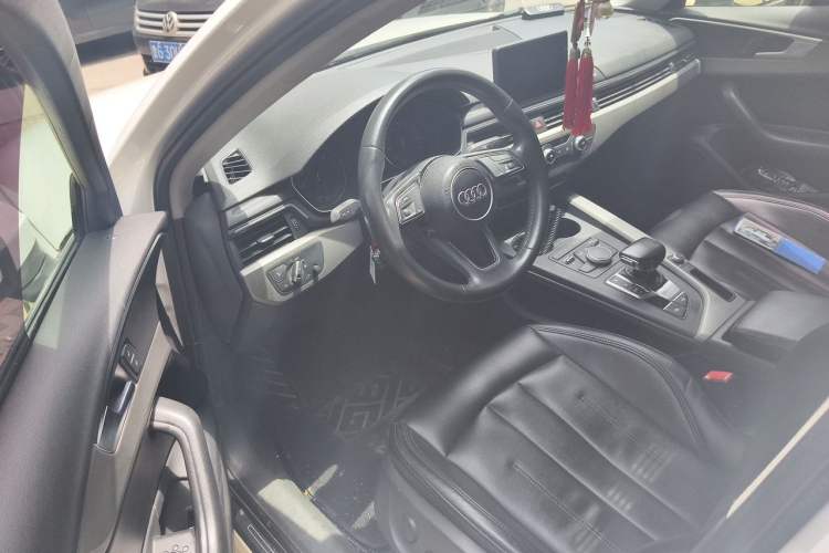 Used Audi A4L 2018 30th Anniversary Edition 40 TFSI Trendy Model Driver Seat