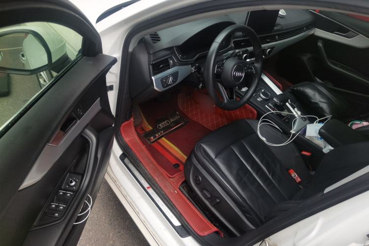 Used Audi A4L 2018 30th Anniversary Edition 40 TFSI Fashion Model Driver Seat