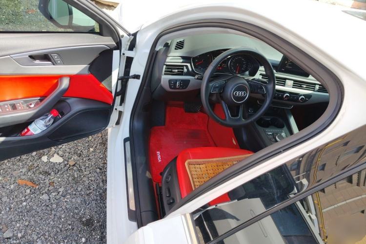 Used Audi A4L 2018 30th Anniversary Edition 30 TFSI Ambition Model Driver Seat