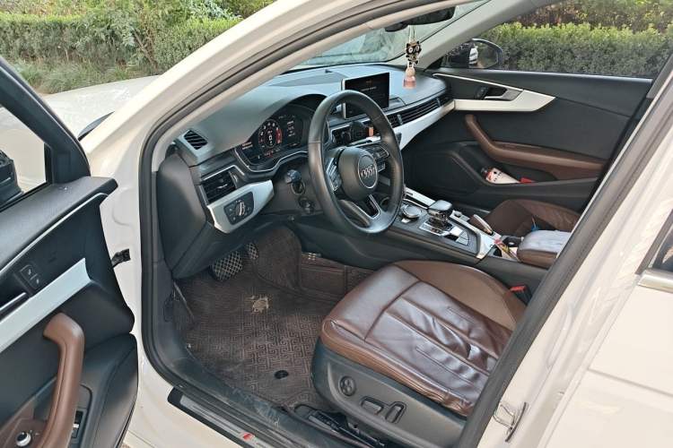 Used Audi A4L 2018 30th Anniversary Edition 40 TFSI Fashion Model Driver Seat
