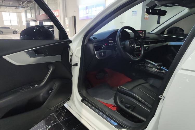Used Audi A4L 2018 30th Anniversary Edition 40 TFSI Trendy Model Driver Seat