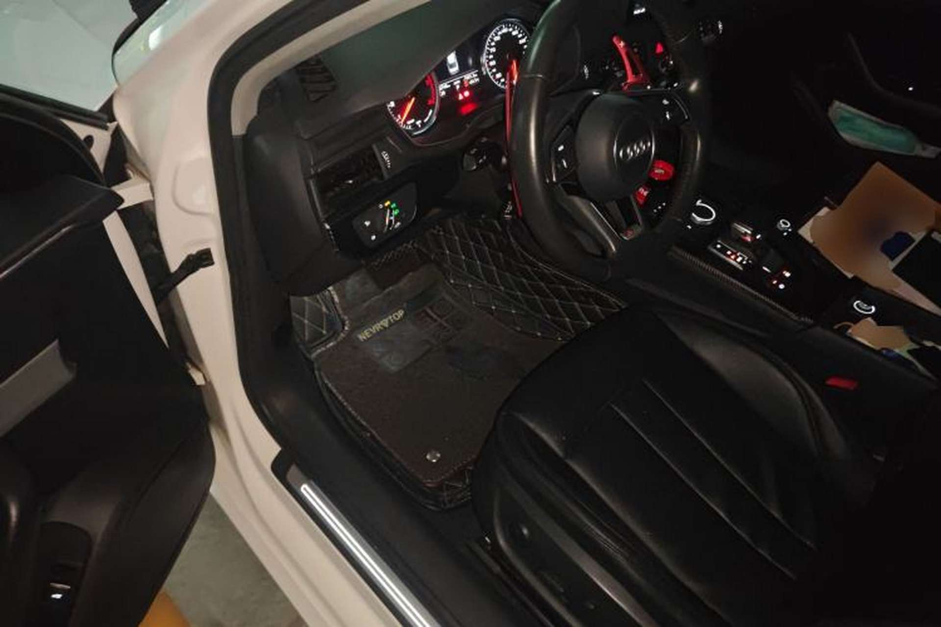 Used Audi A4L 2018 30th Anniversary Edition 40 TFSI Trendy Model Driver Seat