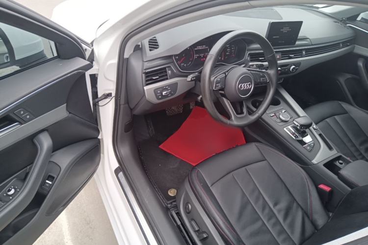 Used Audi A4L 2018 30th Anniversary Edition 40 TFSI Trendy Model Driver Seat