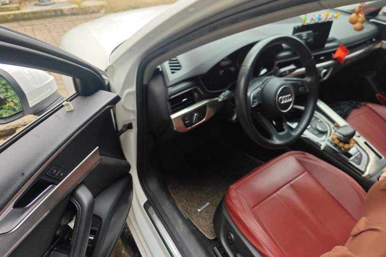 Used Audi A4L 2018 30th Anniversary Edition 40 TFSI Trendy Model Driver Seat