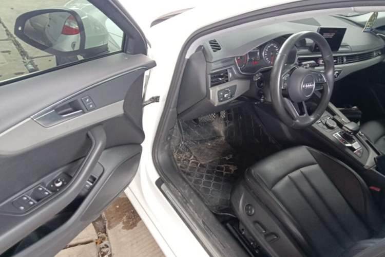 Used Audi A4L 2018 30th Anniversary Edition 40 TFSI Trendy Model Driver Seat