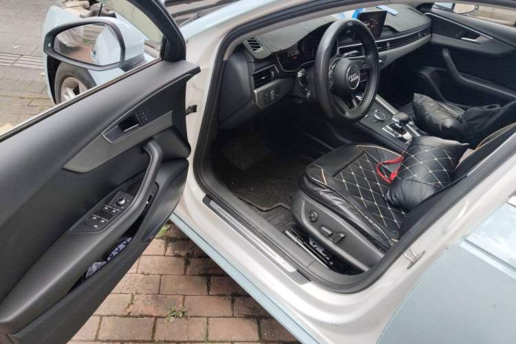 Used Audi A4L 2018 30th Anniversary Edition 30 TFSI Ambition Model Driver Seat