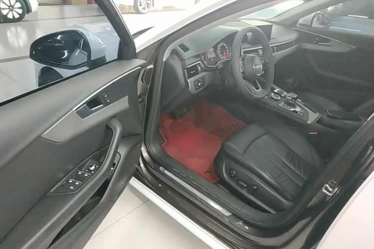 Used Audi A4L 2018 30th Anniversary Edition 40 TFSI Trendy Model Driver Seat
