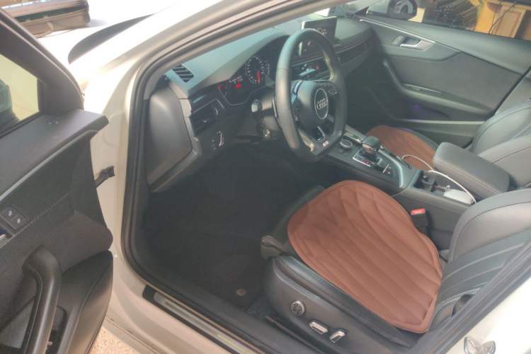 Used Audi A4L 2018 30th Anniversary Edition 30 TFSI Ambition Model Driver Seat