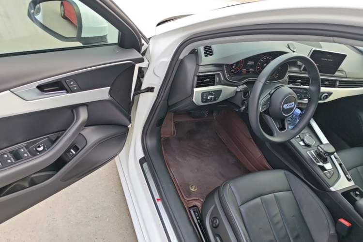 Used Audi A4L 2018 30th Anniversary Edition 40 TFSI Fashion Model Driver Seat