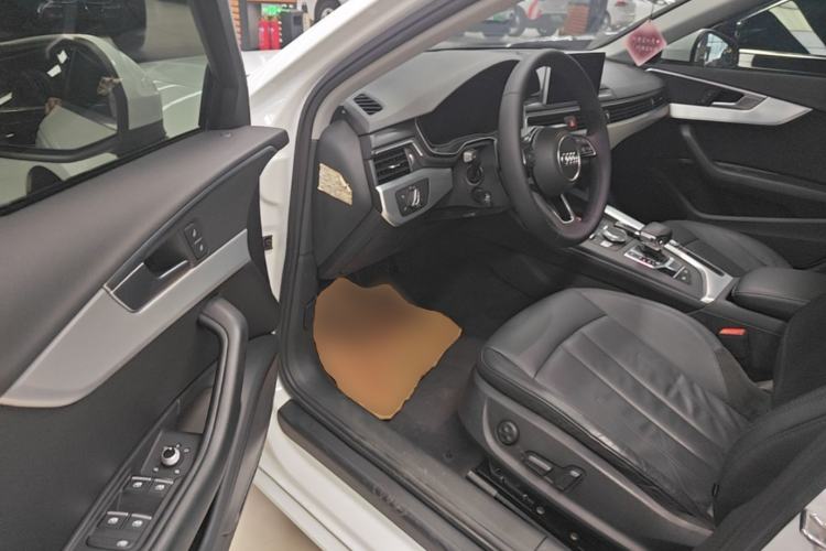 Used Audi A4L 2018 30th Anniversary Edition 40 TFSI Fashion Model Driver Seat