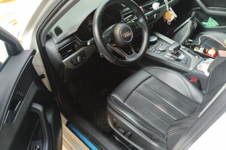 Used Audi A4L 2018 30th Anniversary Edition 40 TFSI Trendy Model Driver Seat
