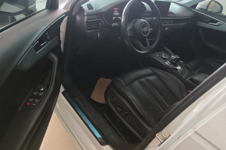 Used Audi A4L 2018 30th Anniversary Edition 40 TFSI Trendy Model Driver Seat