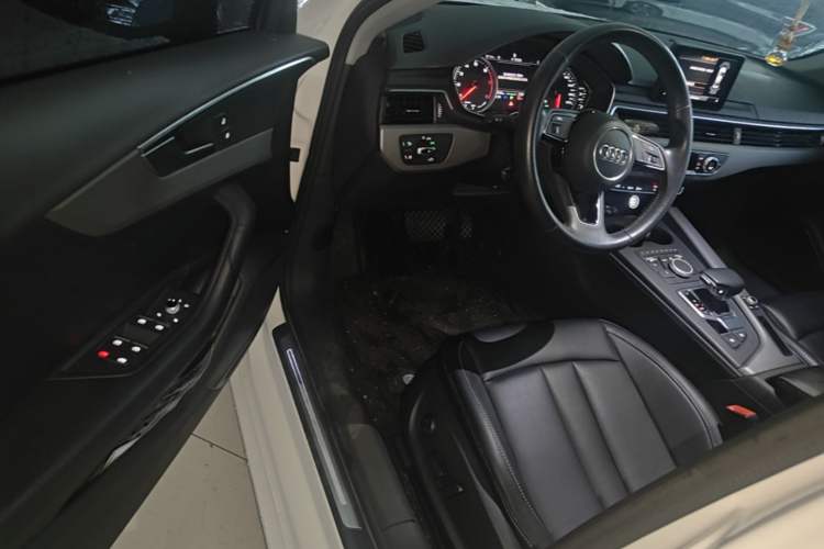 Used Audi A4L 2018 30th Anniversary Edition 40 TFSI Trendy Model Driver Seat