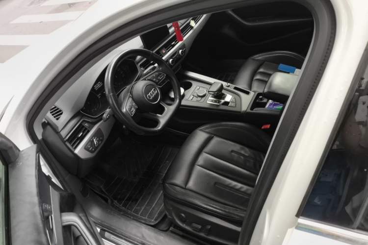 Used Audi A4L  Driver Seat