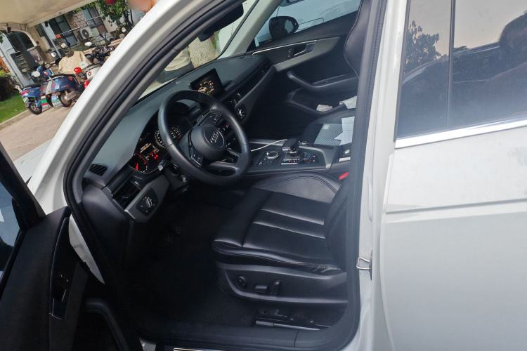 Used Audi A4L 2018 30th Anniversary Edition 40 TFSI Trendy Model Driver Seat