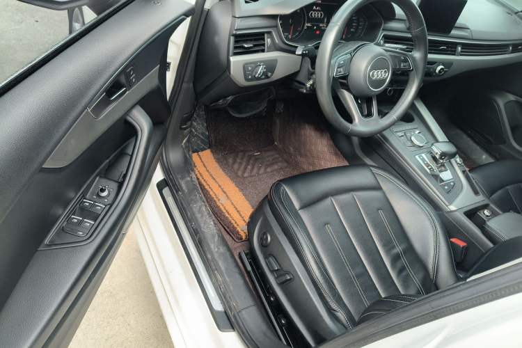 Used Audi A4L 2018 30th Anniversary Edition 40 TFSI Trendy Model Driver Seat