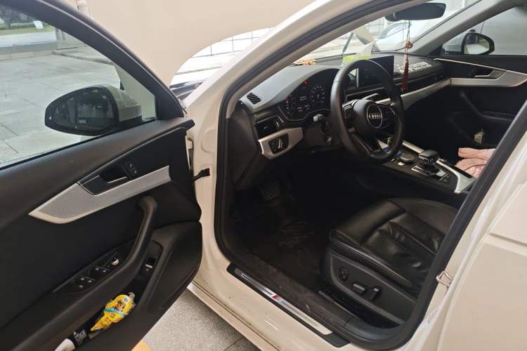 Used Audi A4L 2018 30th Anniversary Edition 40 TFSI Fashion Model Driver Seat