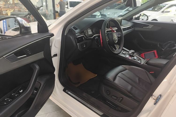 Used Audi A4L 2018 30th Anniversary Edition 40 TFSI Trendy Model Driver Seat