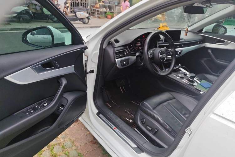 Used Audi A4L 2018 30th Anniversary Edition 40 TFSI Fashion Model Driver Seat