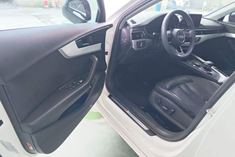 Used Audi A4L 2018 30th Anniversary Edition 40 TFSI Fashion Model Driver Seat