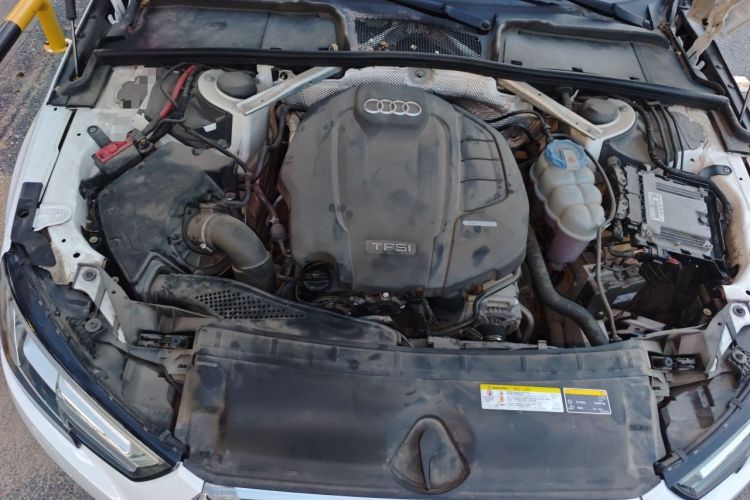 Used Audi A4L 2018 30th Anniversary Edition 40 TFSI Trendy Model Engine Bay