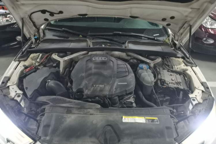 Used Audi A4L 2018 30th Anniversary Edition 45 TFSI quattro Individual Sport Edition Engine Bay