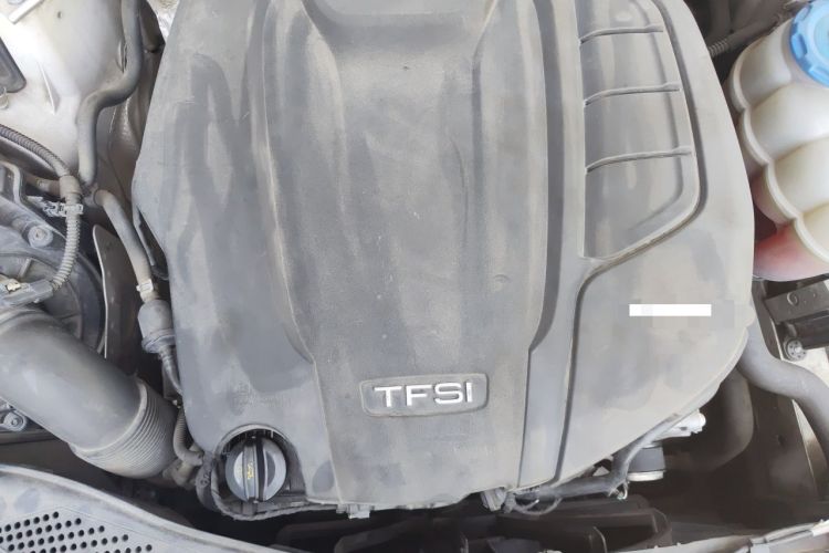 Used Audi A4L 2018 30th Anniversary Edition 40 TFSI Fashion Model Engine Bay
