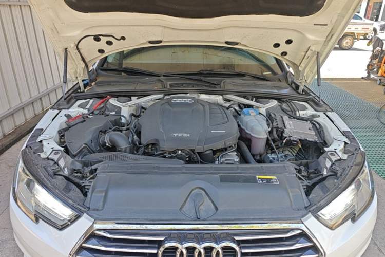 Used Audi A4L 2018 30th Anniversary Edition 40 TFSI Trendy Model Engine Bay