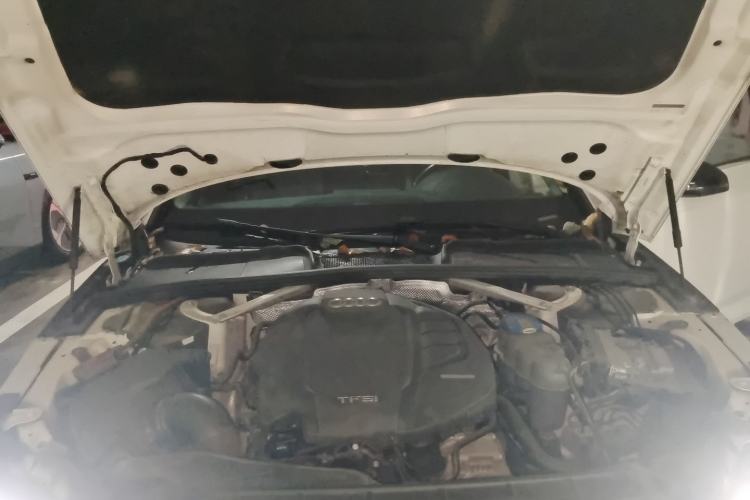 Used Audi A4L 2018 30th Anniversary Edition 45 TFSI quattro Individual Sport Edition Engine Bay