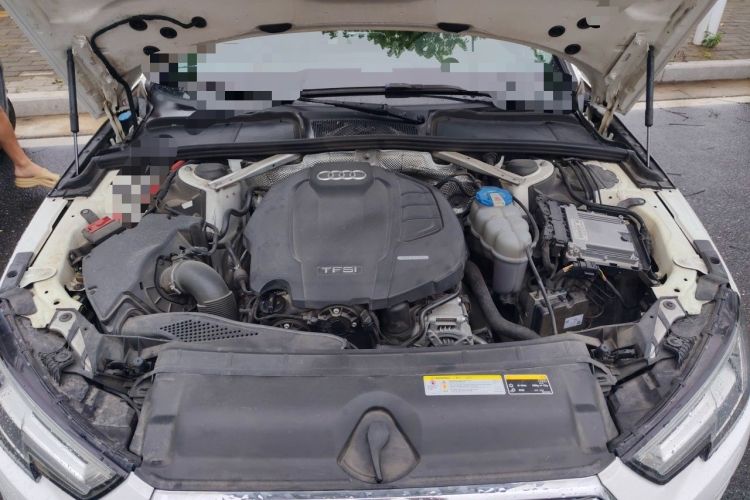 Used Audi A4L 2018 30th Anniversary Edition 40 TFSI Trendy Model Engine Bay