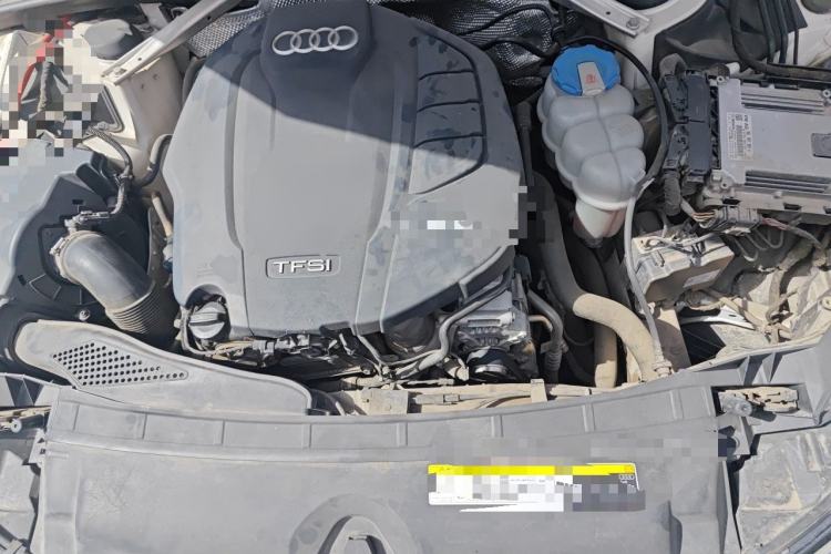 Used Audi A4L 2018 30th Anniversary Edition 40 TFSI Fashion Model Engine Bay