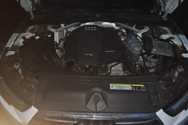 Used Audi A4L 2018 30th Anniversary Edition 40 TFSI Trendy Model Engine Bay